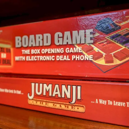 Poplar - Book Your Spring Summer Events - Pass The Keys 度假居 利兹