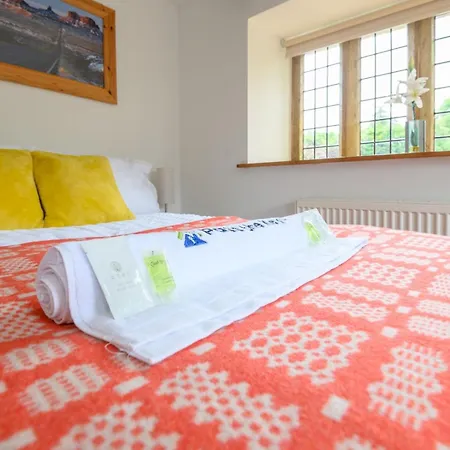 Semesterbostad Poplar - Book Your Spring Summer Events - Pass The Keys *