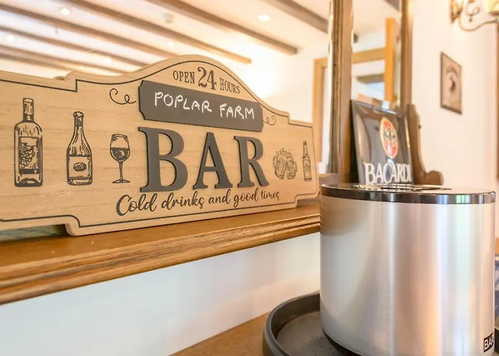 Holiday home Poplar - Book Your Spring Summer Events - Pass The Keys Leeds (West Yorkshire)