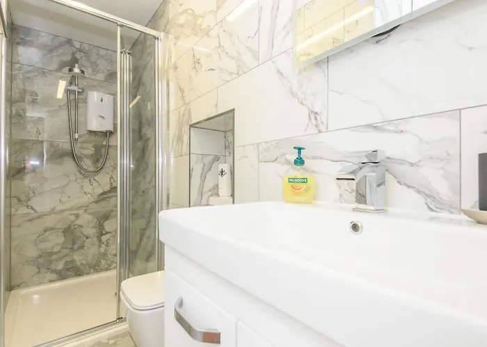 度假居 Poplar - Book Your Spring Summer Events - Pass The Keys *