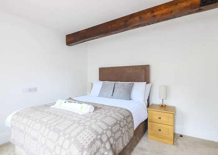 Holiday home Poplar - Book Your Spring Summer Events - Pass The Keys Leeds (West Yorkshire)