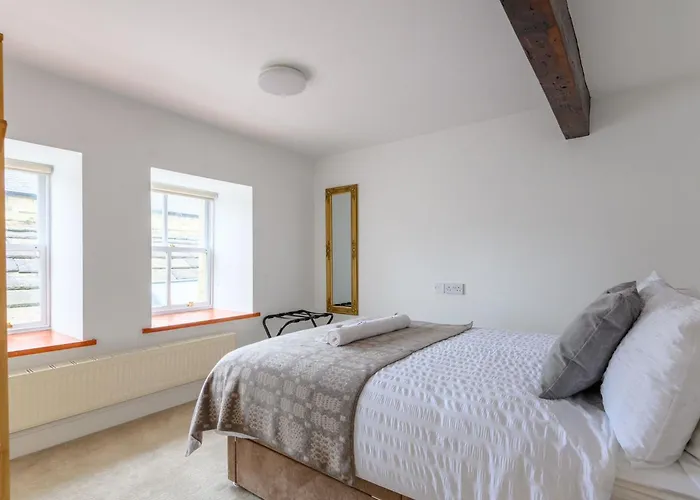 Holiday home Poplar - Book Your Spring Summer Events - Pass The Keys