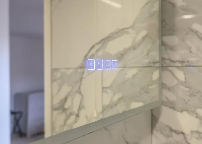 Poplar - Book Your Spring Summer Events - Pass The Keys 度假居 利兹