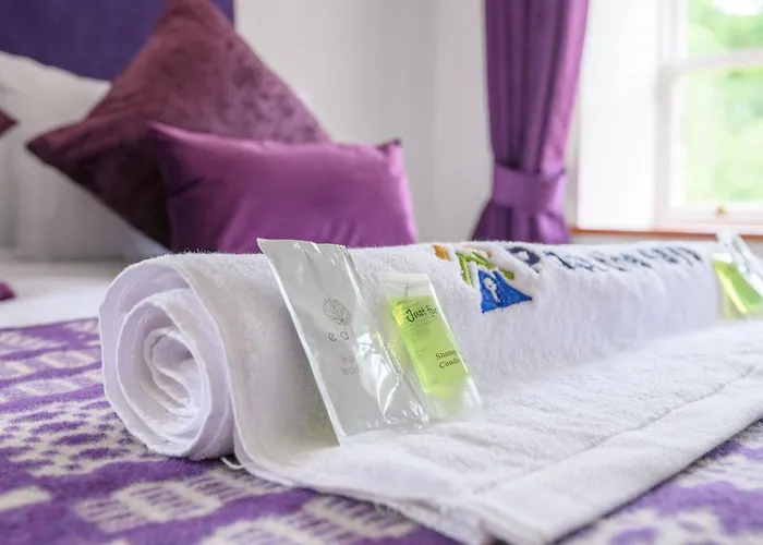 Poplar - Book Your Spring Summer Events - Pass The Keys Leeds (West Yorkshire)