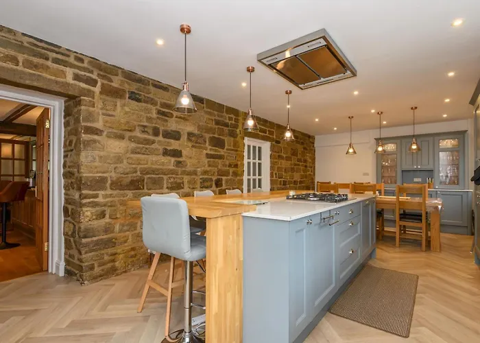 Poplar - Book Your Spring Summer Events - Pass The Keys Hébergement de vacances